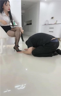 图片[19]_【冰诺】运动鞋白袜S-骑马爬行/踩狗爪_绳艺库视频下载