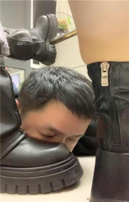 【文文文】双素人S-脏黑靴碾压踩狗脸_绳艺库视频下载