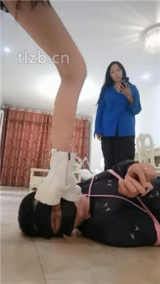 图片[11]_【希儿】双S-桌底视角-踩脚垫【三视角版】_绳艺库视频下载