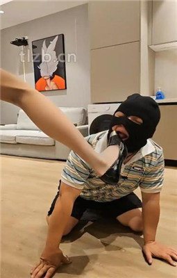 图片[14]_【森田熙子】物化茶几狗/鞭打/碾压踩_绳艺库视频下载