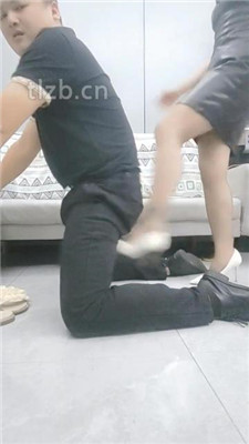 图片[15]_【古月安妮】素人小姐姐黑丝脏鞋脚下奴【双视角版】_绳艺库视频下载