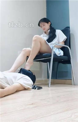 图片[3]_【汀兰大人】洛丽塔S白丝诱惑男友做地毯狗_绳艺库视频下载