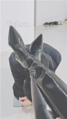 图片[12]_【美容院S】当脚垫/舔脏鞋/臭脚踩脸_绳艺库视频下载