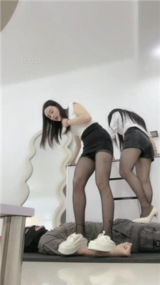 图片[17]_【冰夏】双S高跟/长靴/运动鞋-踩踏深喉插嘴【双视角版】_绳艺库视频下载