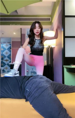 图片[14]_【双胞胎萌萌大人s】重刑专场-运动鞋踩踏/提档/捆绑/耳光/脚插嘴_绳艺库视频下载