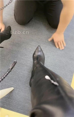 图片[9]_【萱萱】双S-皮靴-耳光抽/舔脏鞋/踩踏磕头求饶【双视角版】_绳艺库视频下载