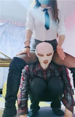 图片[7]_【软糖】长靴S踢踹踩踏骑马/闻臭鞋_绳艺库视频下载