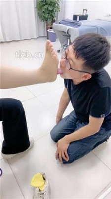 图片[18]_【小九】偷闻原味被暴揍_绳艺库视频下载