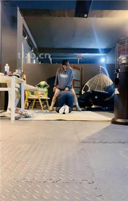 图片[8]_【冰诺】运动鞋白袜S-骑马爬行/踩狗爪_绳艺库视频下载