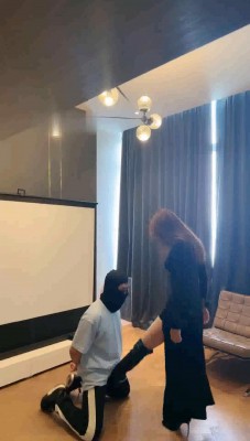 图片[7]_【美美子】双S踢裆场-高跟踩踏碾/手脚鞋底耳光_绳艺库视频下载