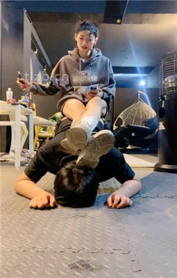 图片[13]_【冰诺】运动鞋白袜S-骑马爬行/踩狗爪_绳艺库视频下载