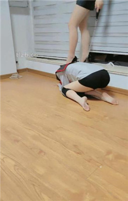 图片[16]_【妆主大大】办公室-母畜-高跟肉丝诱惑-耳光/脚插嘴-高跟踩_绳艺库视频下载