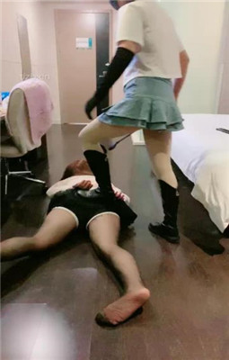 图片[6]_【赵奈奈】长靴S暴打偷原味的贱奴_绳艺库视频下载