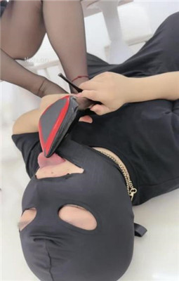 图片[9]_【冰夏S】近距离舔黑丝/插嘴/狗链遛狗/板子打狗_绳艺库视频下载