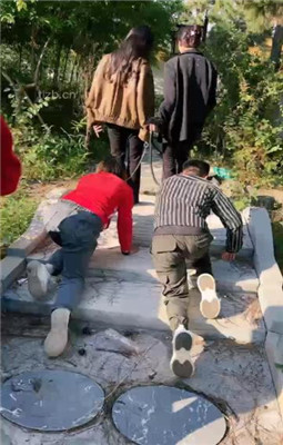 图片[2]_【宸宸】庄园3S调教情侣奴-遛狗骑马/皮靴清理【三视角版】_绳艺库视频下载