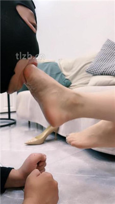 图片[20]_【辣姐】奴隶犬化教学-如何正确舔脚_绳艺库视频下载