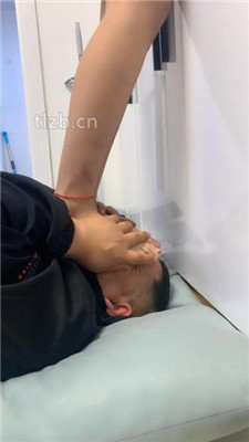 图片[20]_【精神小妹】双S-素人学生主-脏鞋脏袜臭脚辱_绳艺库视频下载