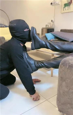 图片[4]_【赵奈奈】没钱交房租被虐-靴子碾脸/艺术踢踹【完整版】_绳艺库视频下载