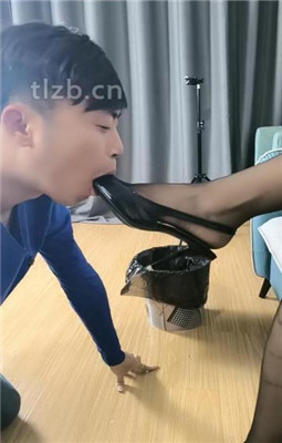 图片[5]_【肉肉】高跟跪舔黑丝脚插嘴_绳艺库视频下载