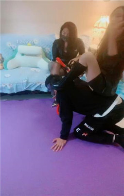 【樱主子】双S高跟丝袜诱惑贱奴_绳艺库视频下载