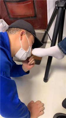 图片[9]_【精神小妹】幸运大转盘-群殴-踢踹踩跺/耳光坐头_绳艺库视频下载