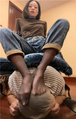 图片[11]_【苏晴】原味黑丝jio捂脸踩踏_绳艺库视频下载