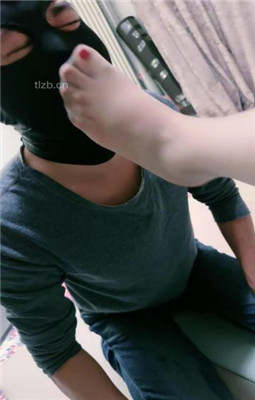 图片[12]_【北京嘟嘟】小白鞋棉袜踩地毯/插嘴_绳艺库视频下载