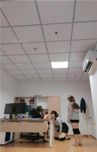 【妆主大大】办公室-母畜-高跟肉丝诱惑-耳光/脚插嘴-高跟踩_绳艺库视频下载