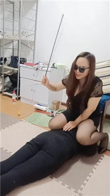 图片[16]_【平凡S】黑丝高跟玩虐宠物狗_绳艺库视频下载