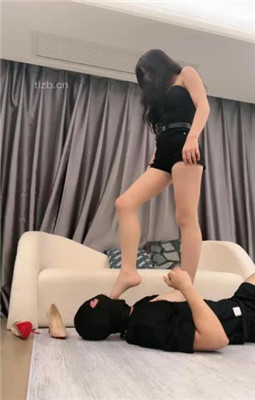 图片[19]_【糯糯】长靴模特S-全体重跳踩/深喉_绳艺库视频下载