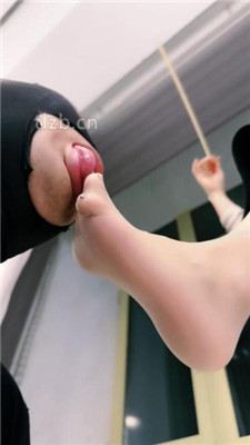 图片[6]_【辣姐】奴隶犬化教学-如何正确舔脚_绳艺库视频下载