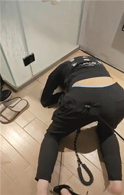 图片[5]_【小猫】裸足深喉/高跟踩踏虐发骚贱畜_绳艺库视频下载