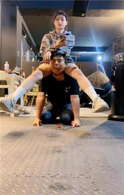 图片[17]_【冰诺】运动鞋白袜S-骑马爬行/踩狗爪_绳艺库视频下载