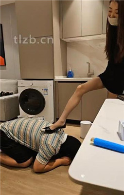 图片[3]_【森田熙子】物化茶几狗/鞭打/碾压踩_绳艺库视频下载