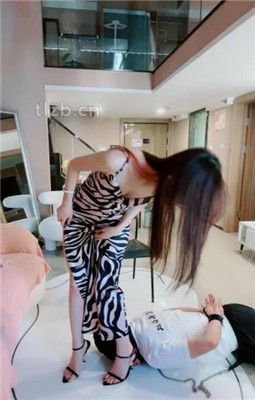 图片[10]_【陈莹斯】生活化圈养-上-椅子脚垫压手/揪耳朵_绳艺库视频下载