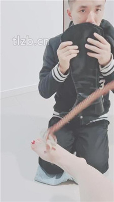 图片[5]_【美容院S】当脚垫/舔脏鞋/臭脚踩脸_绳艺库视频下载