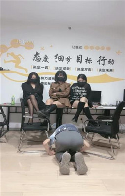 【鱼糯糯】3S-脚底踩踏/轮流舔脏鞋/插嘴/踩狗爪_绳艺库视频下载