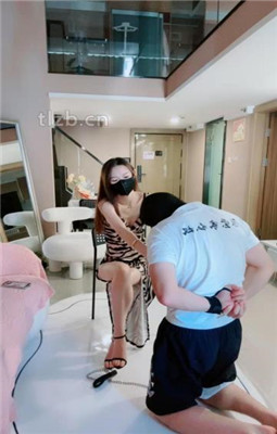 图片[7]_【陈莹斯】生活化圈养-上-椅子脚垫压手/揪耳朵_绳艺库视频下载