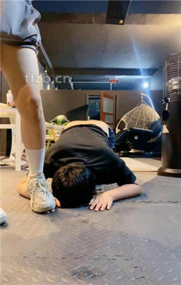 图片[16]_【冰诺】运动鞋白袜S-骑马爬行/踩狗爪_绳艺库视频下载