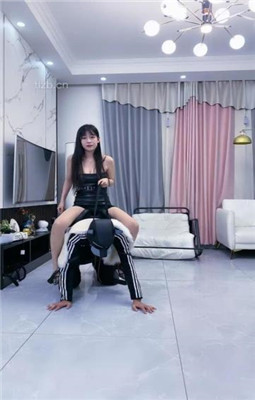 图片[2]_【麋鹿银儿】双S-骑马遛狗/鞭打/闻鞋/转胯/臭脚踩脸_绳艺库视频下载