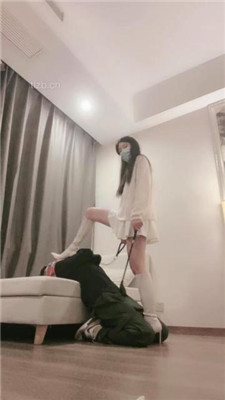 图片[8]_【月影儿】长靴踩狗/白袜气味控制/踩踏喂食_绳艺库视频下载