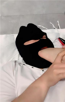 图片[15]_【六酱】高跟肉丝脚裸足踩脚垫_绳艺库视频下载