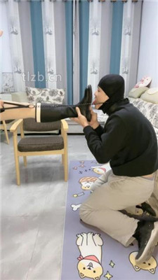 图片[7]_【奈奈】骑马爬行/长靴踩踏/舔脏鞋/磕头求饶_绳艺库视频下载