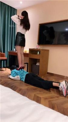 图片[12]_【宸宸】双S-高跟全体重踩踏【双视角版】_绳艺库视频下载