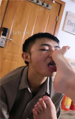 图片[2]_【娇娇】睡前舔裸足/耳光抽_绳艺库视频下载