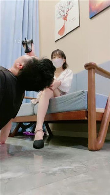 图片[4]_【素人星探】原味丝袜jio闻舔/高跟插嘴_绳艺库视频下载