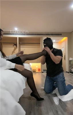 图片[2]_【叶娘】重度SP/黑丝高跟诱惑踩/耳光抽_绳艺库视频下载