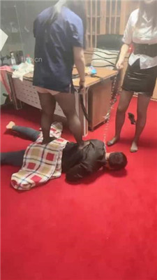 图片[15]_【亿姐】双S-闻舔黑丝脚/踩踏踢踹/骑马喂口水_绳艺库视频下载