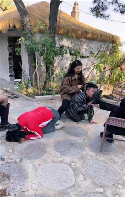 图片[19]_【宸宸】庄园3S调教情侣奴-遛狗骑马/皮靴清理【三视角版】_绳艺库视频下载