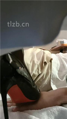 图片[5]_【米小唐】黑丝高跟踩恋足狗【上】_绳艺库视频下载